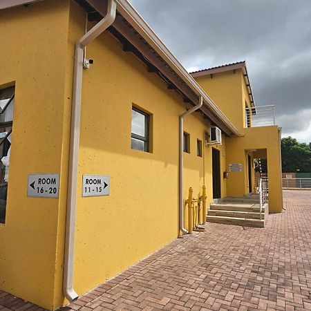 Divine Guest Lodge Rustenburg Dış mekan fotoğraf