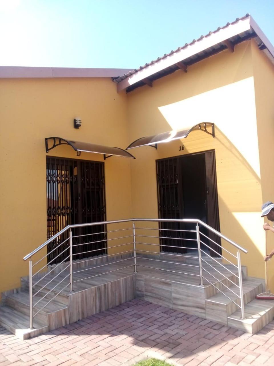 Divine Guest Lodge Rustenburg Dış mekan fotoğraf