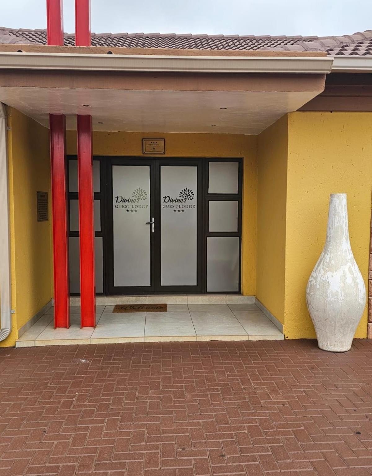 Divine Guest Lodge Rustenburg Dış mekan fotoğraf