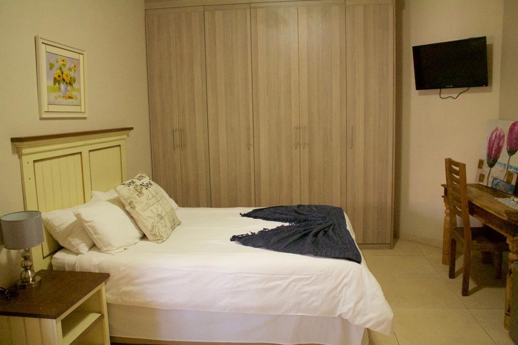 Divine Guest Lodge Rustenburg Dış mekan fotoğraf
