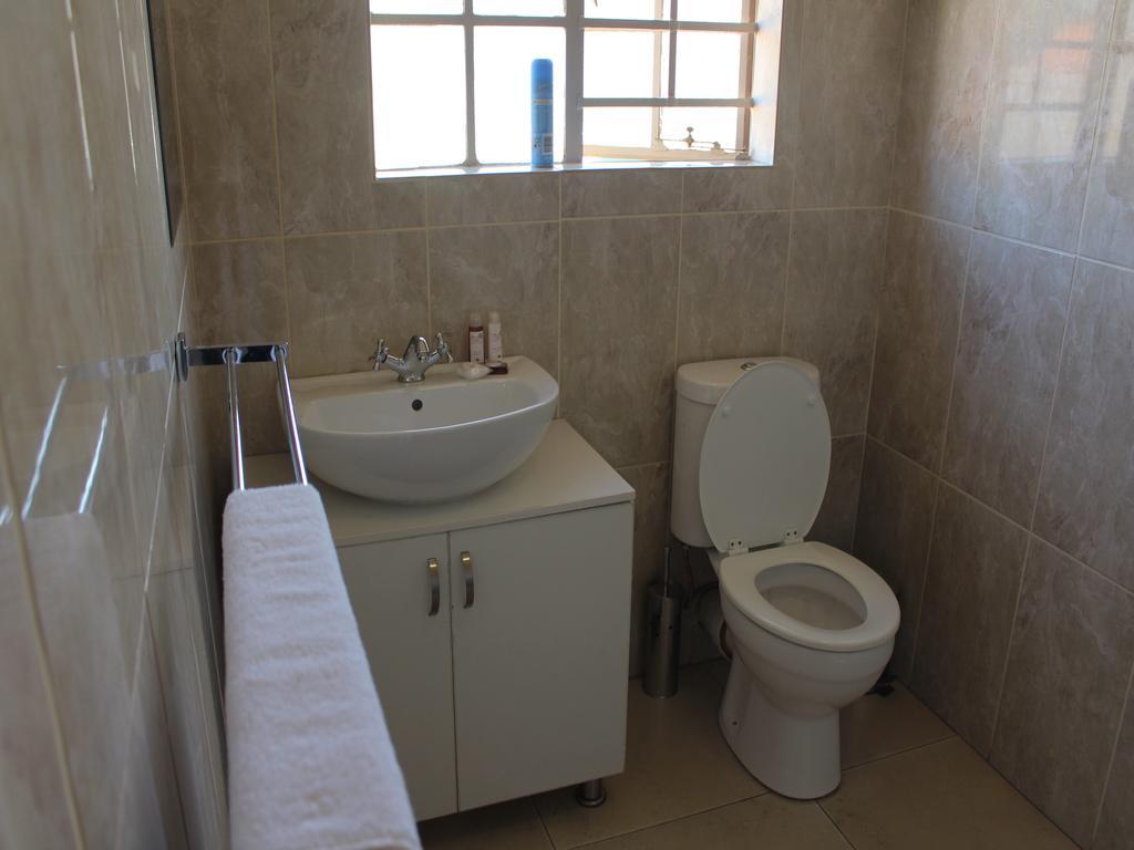 Divine Guest Lodge Rustenburg Dış mekan fotoğraf